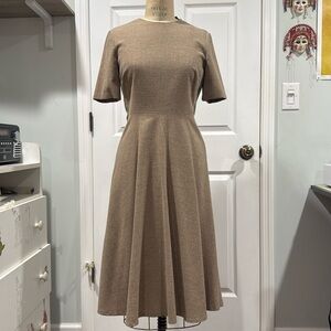 NWT Zara beige midi short sleeves dress size M.